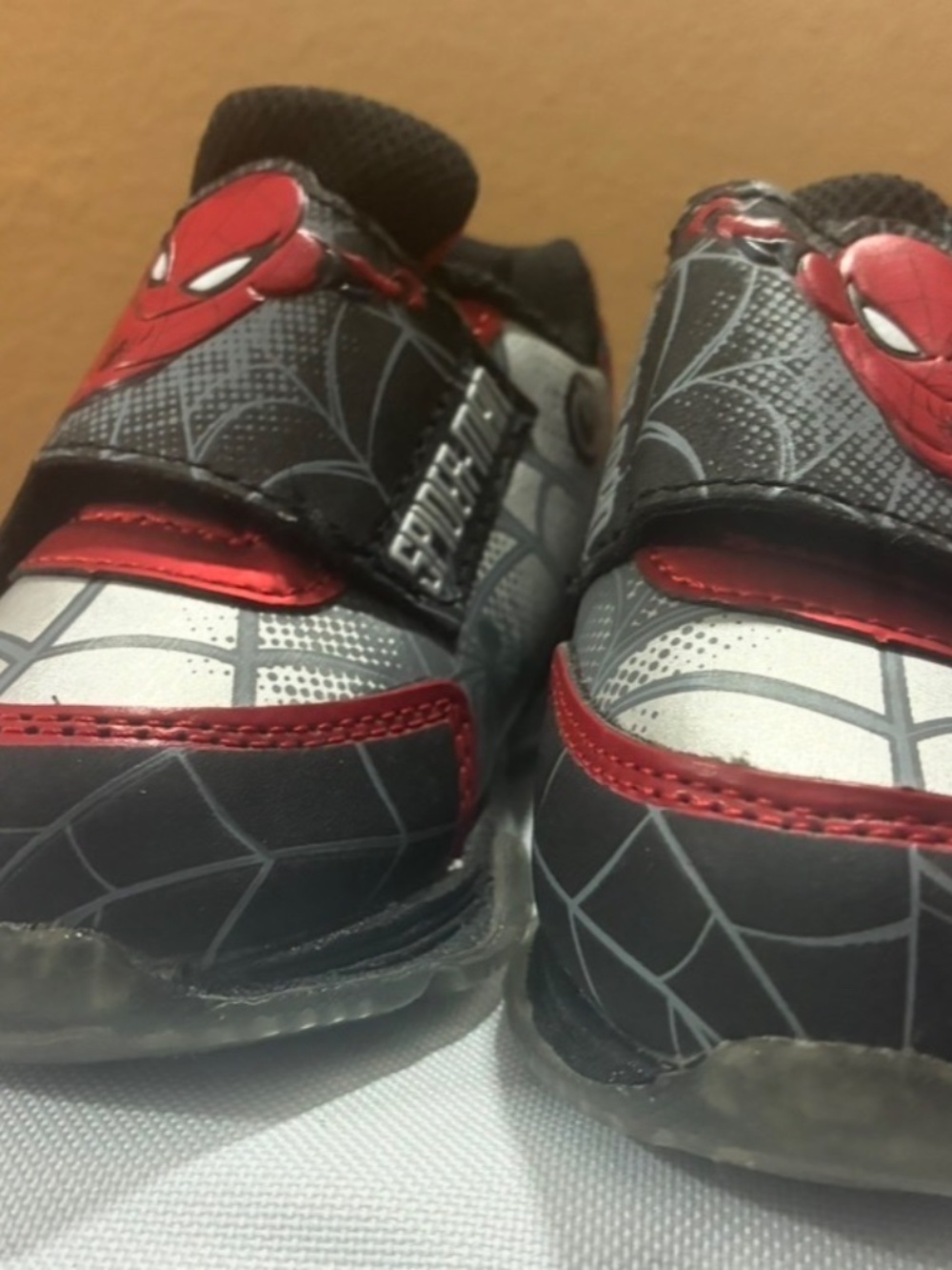 Spiderman - Picture 2 of 5